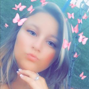 Meet your Posher, Dedria